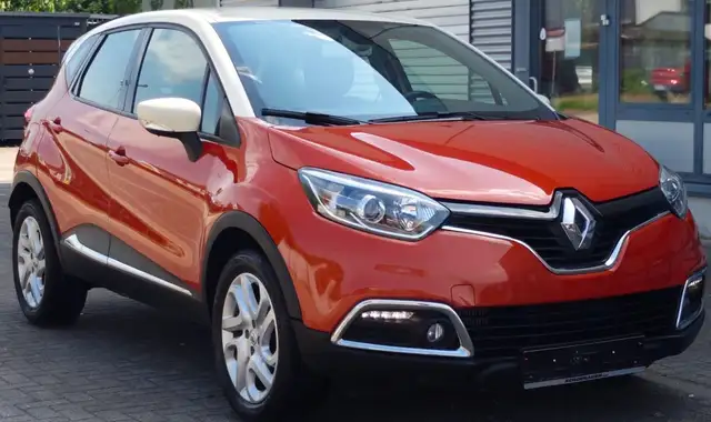 Renault Captur view 3