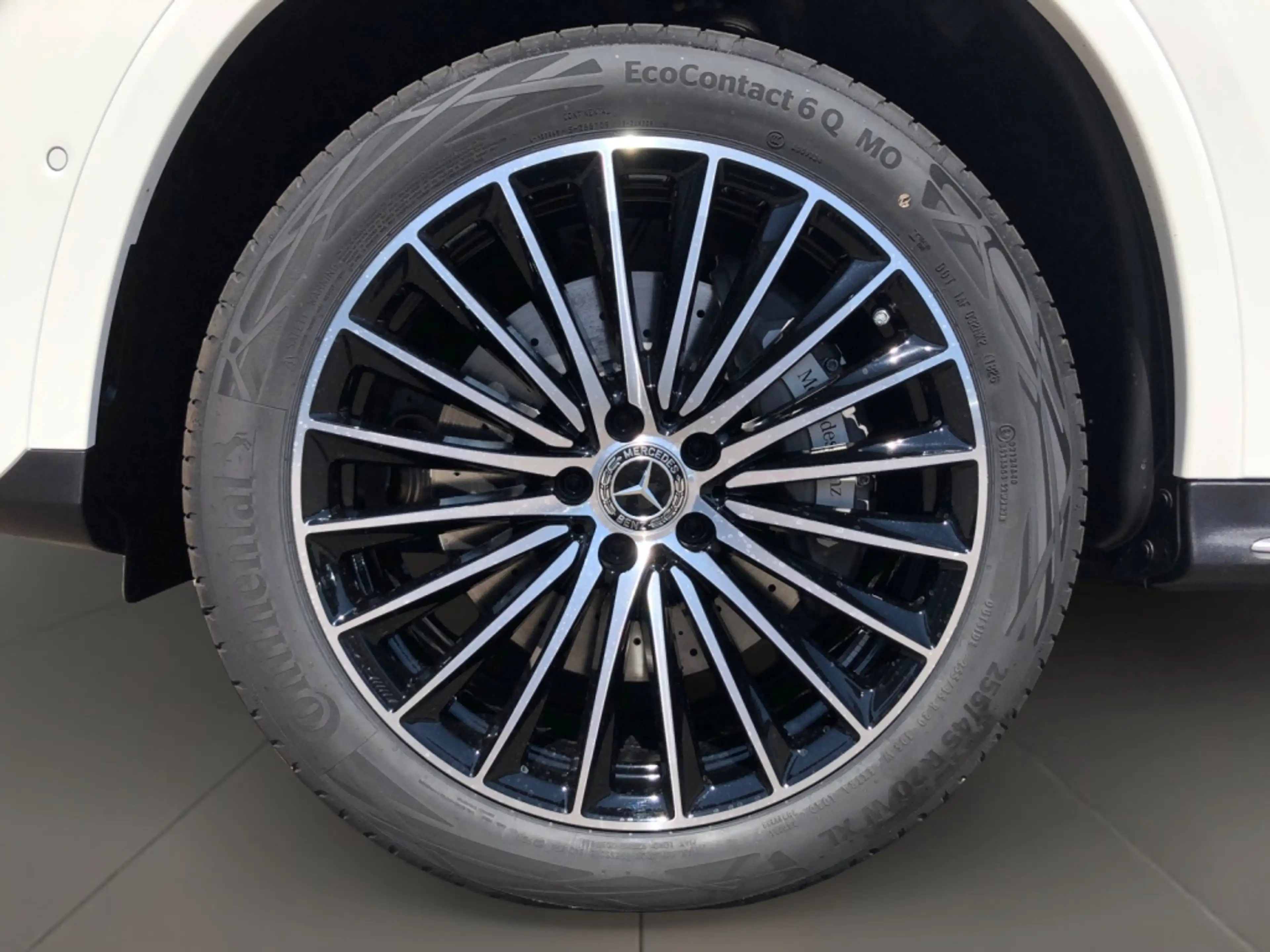 Mercedes-Benz GLC 300 de 4MATIC AMG+MBUX+Burm+Night+Fahrassist — photo 8