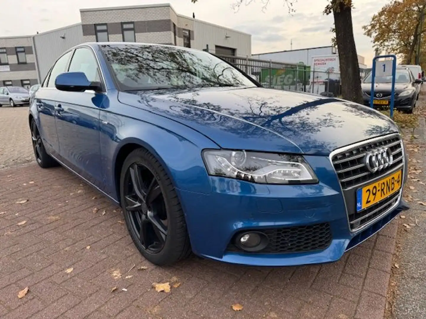 Audi A4 Limousine 1.8 TFSI S-Line Edition Airco/ECC,Naviga Blauw - 1