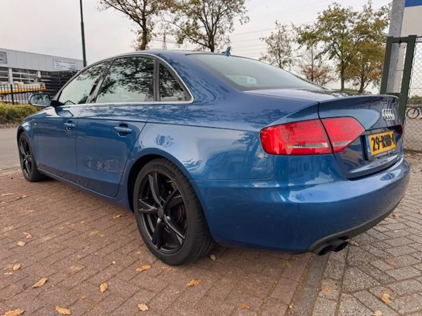Audi A4 Limousine 1.8 TFSI S-Line Edition Airco/ECC,Naviga Blauw - 2