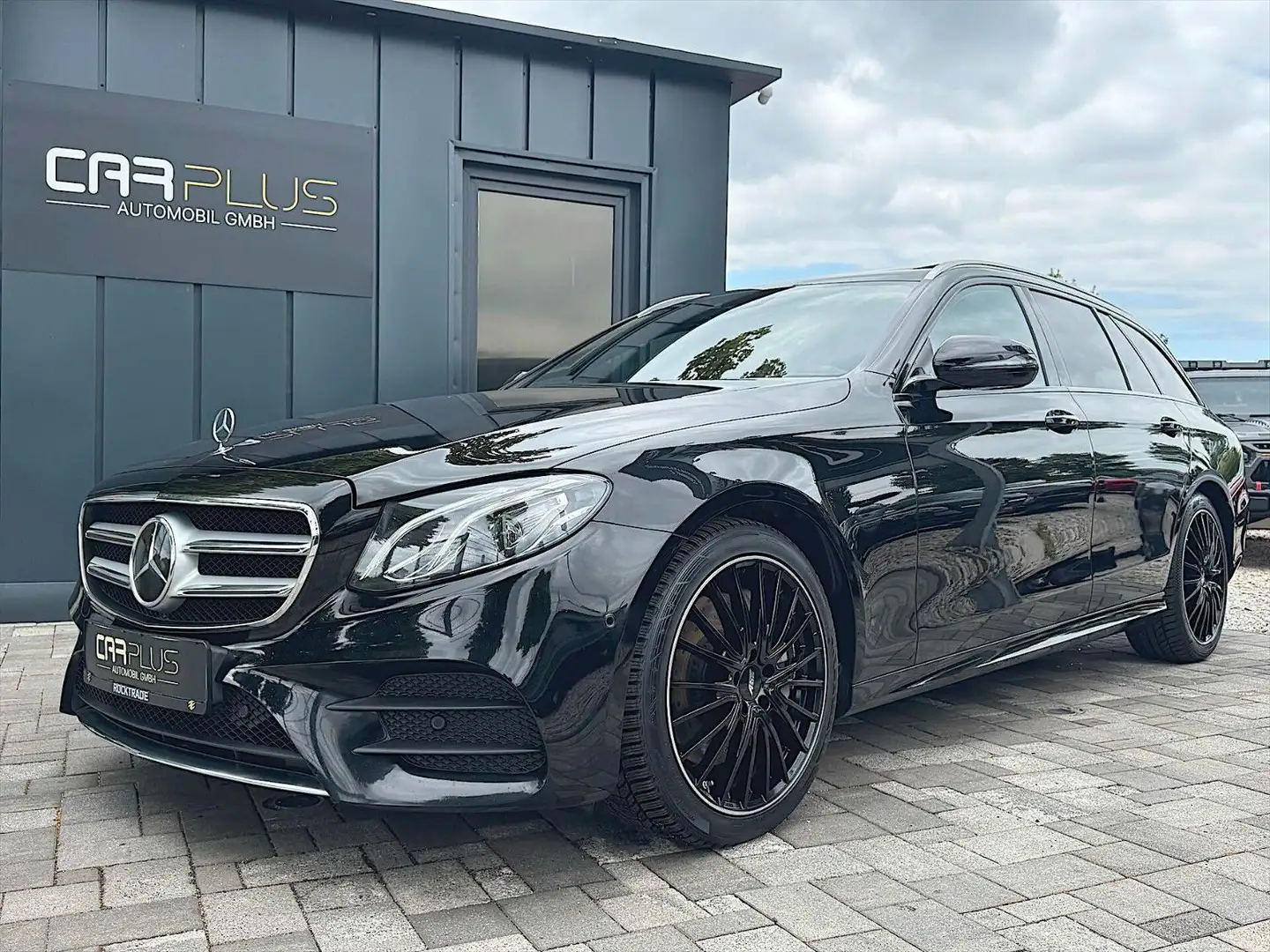 Mercedes-Benz E 350 d 4Matic AMG Night Paket*ACC*LED*BURMESTER* Noir - 1