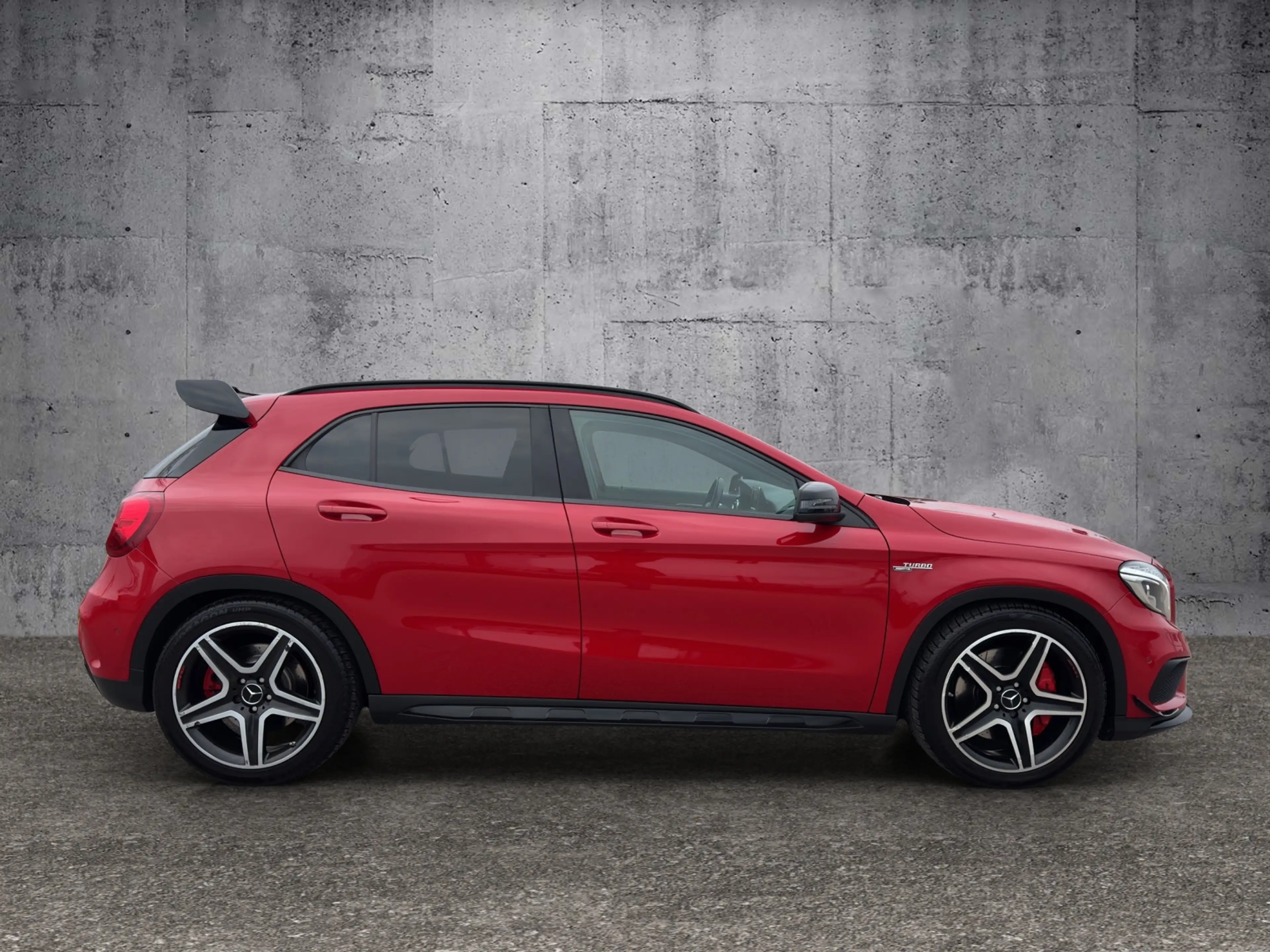 Mercedes-Benz GLA 45 AMG 4Matic Performance Package — photo 7
