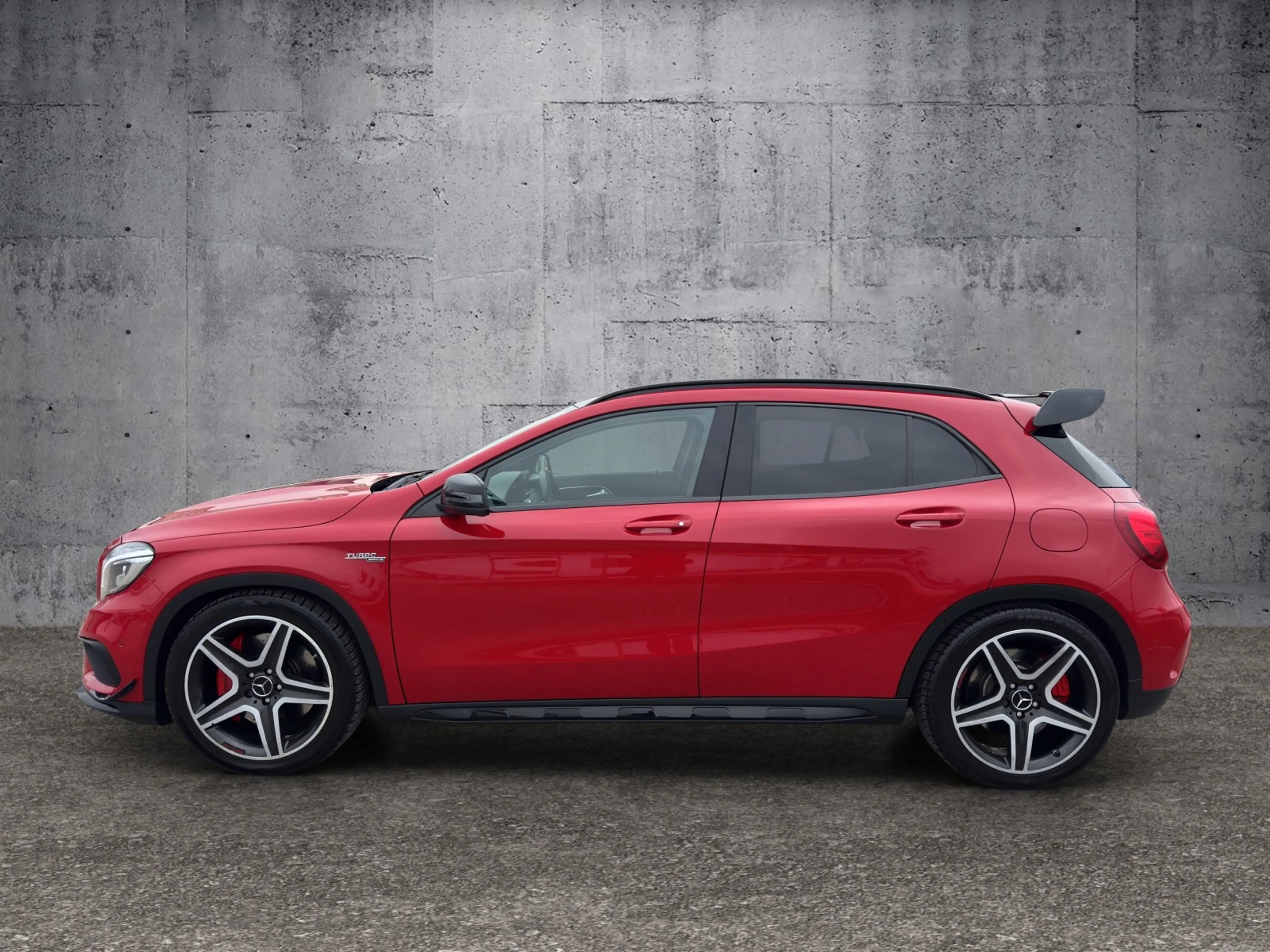 Mercedes-Benz GLA 45 AMG 4Matic Performance Package — photo 8