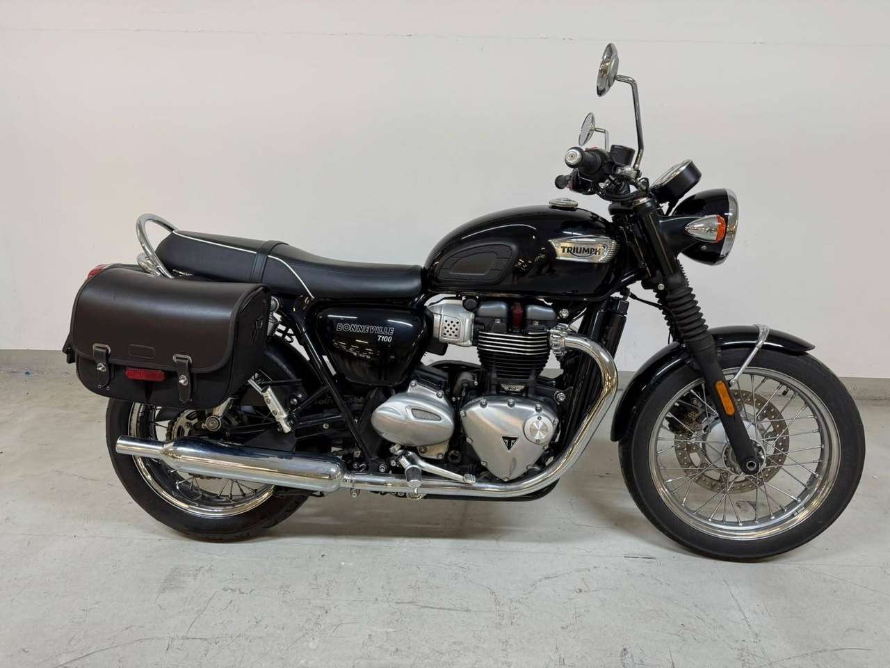 Triumph Bonneville T100