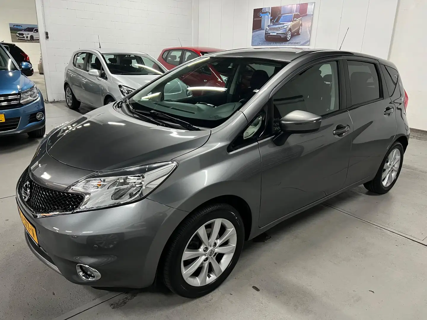 Nissan Note 1.2 DIG-S Connect Edition Automaat Grau - 2