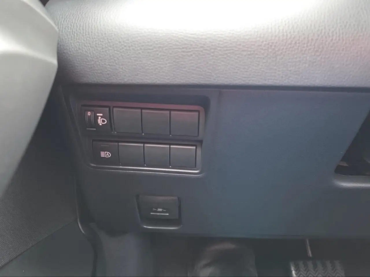 Toyota Yaris Cross Business Spurhalteass. Verkehrszeichenerk. Rückfah 15