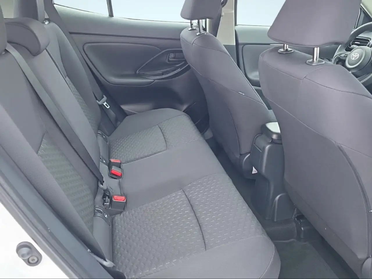 Toyota Yaris Cross Business Spurhalteass. Verkehrszeichenerk. Rückfah 10