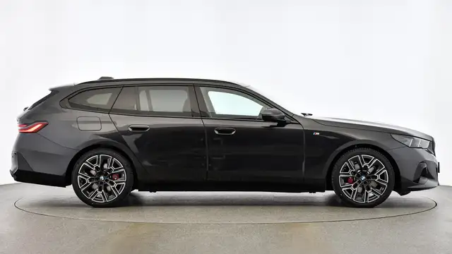 BMW 520 d xDrive *M-Paket/AHK/Paket Care/360°/H&K-Sound/Sitzlüftung* Ansicht 9