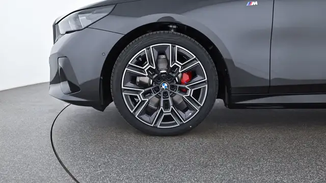 BMW 520 d xDrive *M-Paket/AHK/Paket Care/360°/H&K-Sound/Sitzlüftung* Ansicht 27