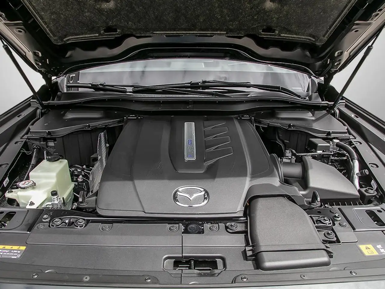 Mazda CX-90 PHEV снимка Mazda CX-90 PHEV