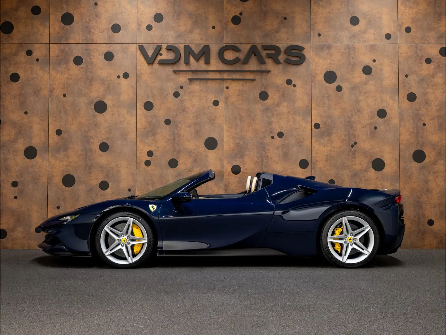 Ferrari SF90 Spider 4.0 V8 | Lift | Large Racing Seats | Camera | Blauw - 2