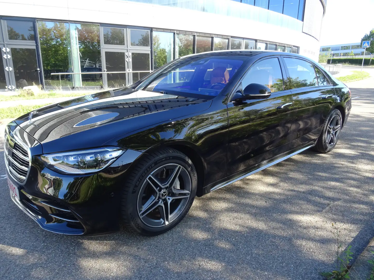 Mercedes-Benz S 450 d long 4M AMG 4xMassage/Chauffeur/4xTV/Nightpaket Schwarz - 2