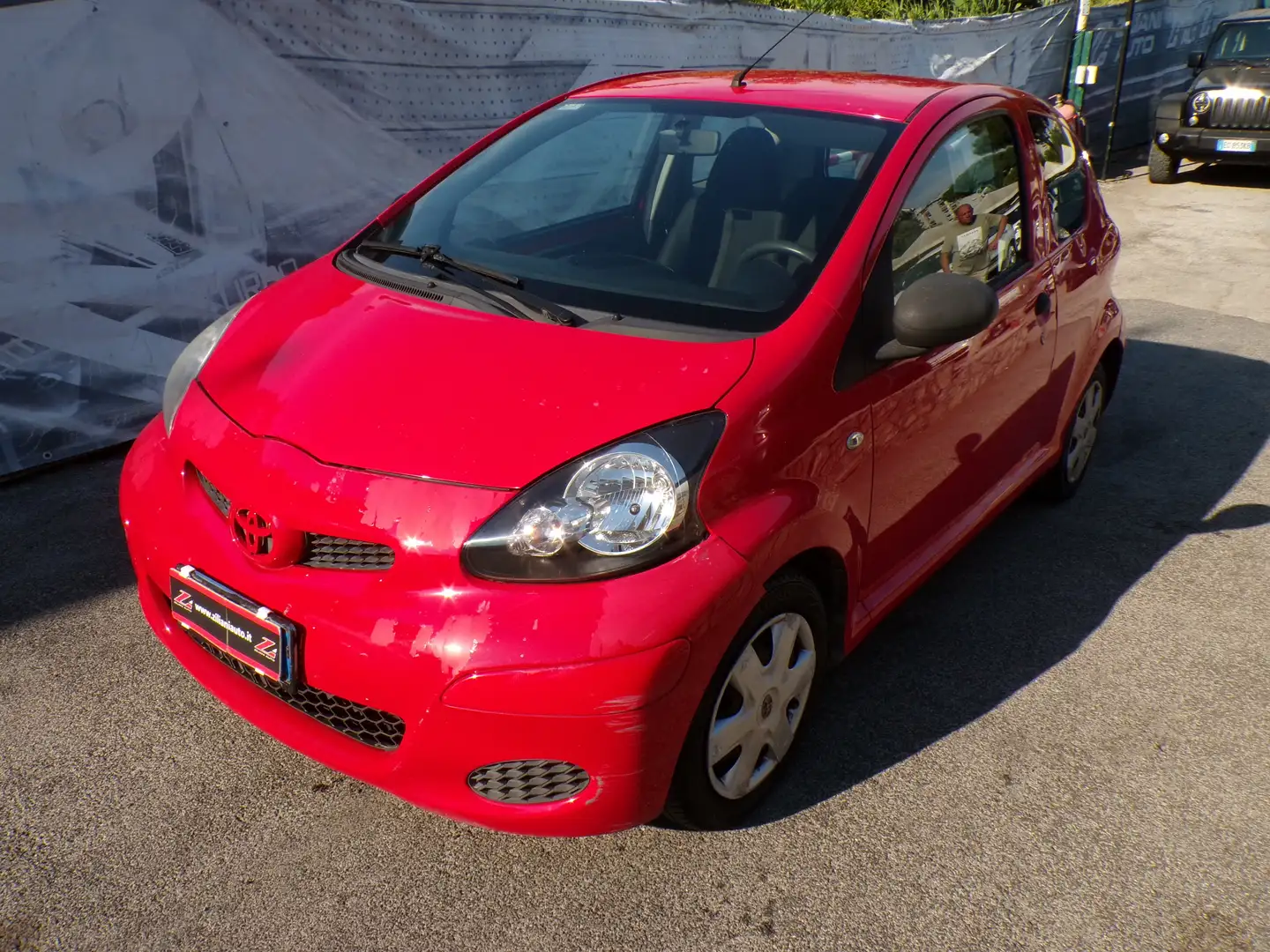 Toyota Aygo 3p 1.0 ..UNICO PROPRIETARIO..QUALSIASI PROVA.. Rojo - 2