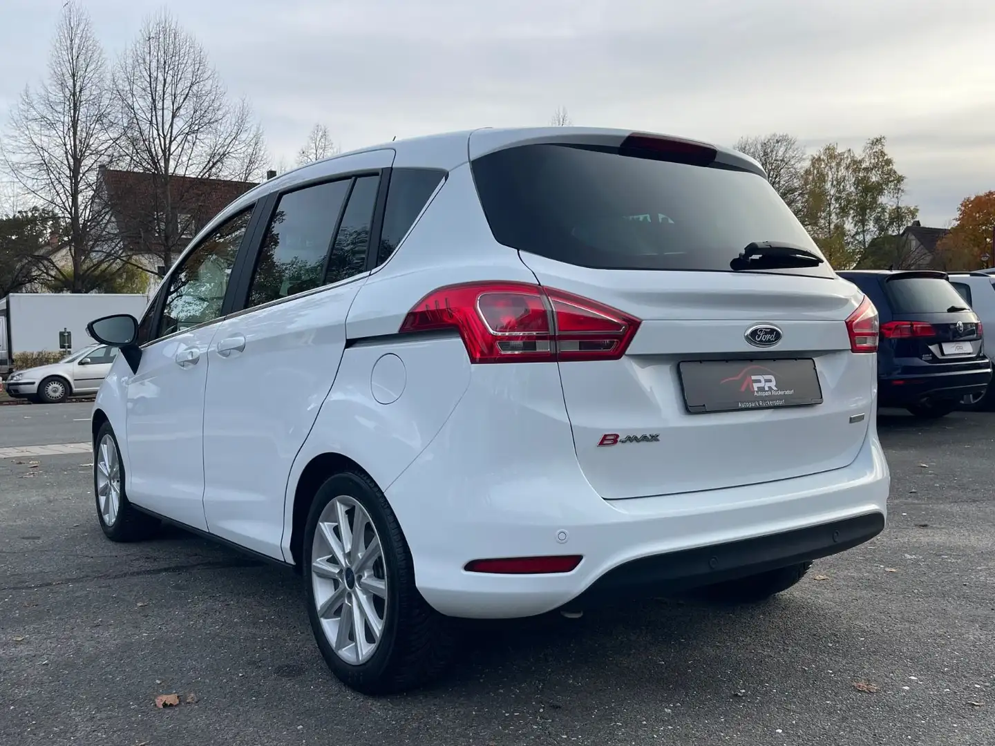 Ford B-Max B-MAX Titanium Klima EU6 Lückenlos SH gepflegt Weiß - 2