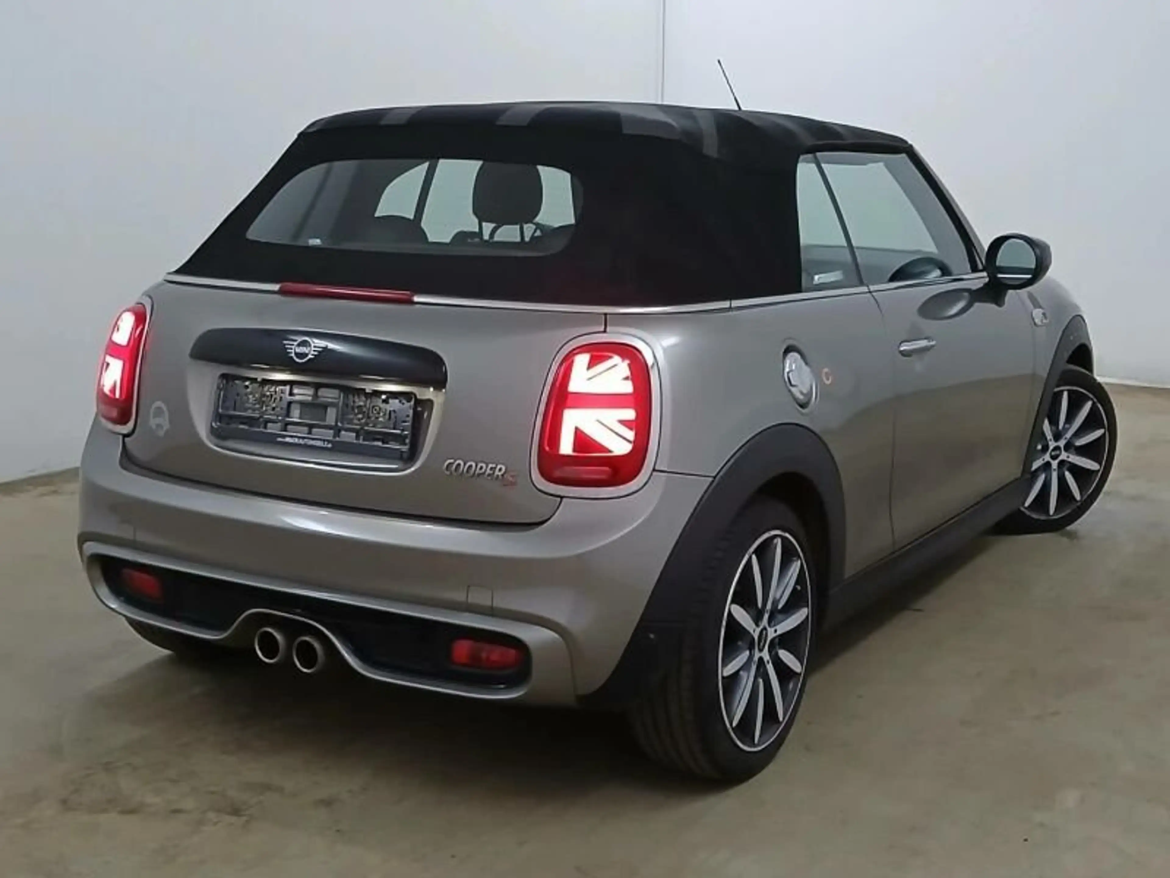 MINI Cooper S Cabrio Chili Navi LED Adap.Fahrwerk — photo 4