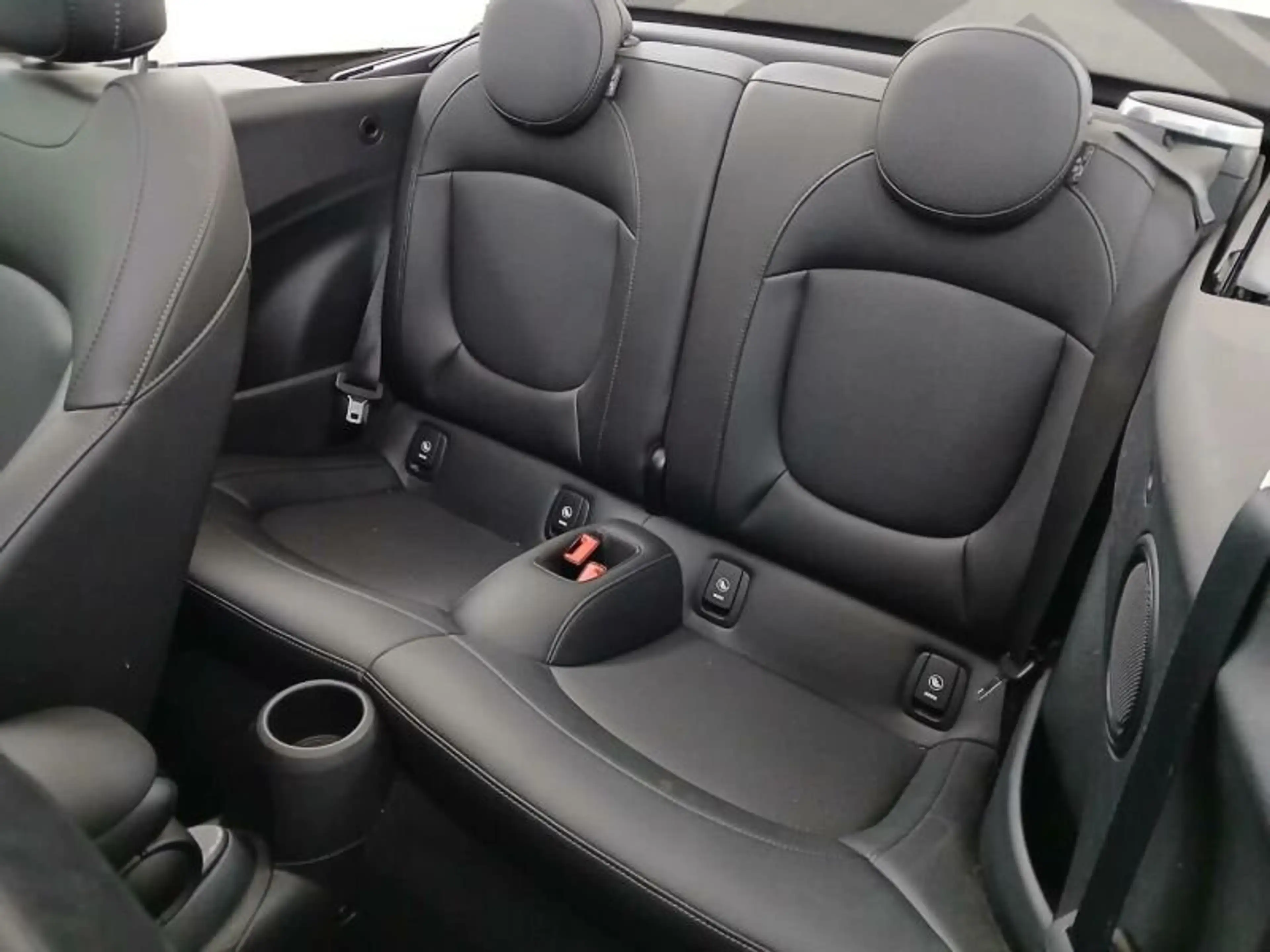 MINI Cooper S Cabrio Chili Navi LED Adap.Fahrwerk — photo 9