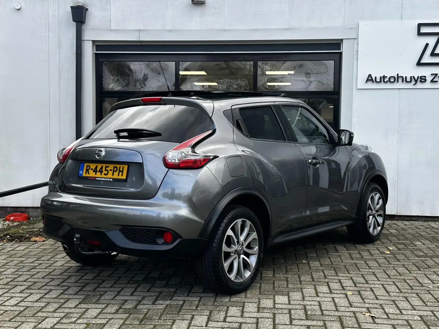Nissan Juke 1.2 DIG-T S/S Tekna Vol opties 🌟 | Super nette aut Grijs - 2