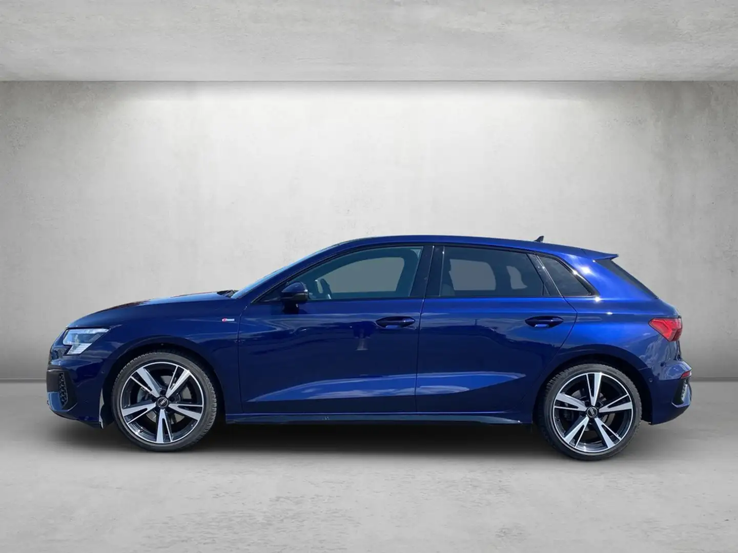Audi A3 Sportback 40 TFSI quattro S line S tronic Blau - 2