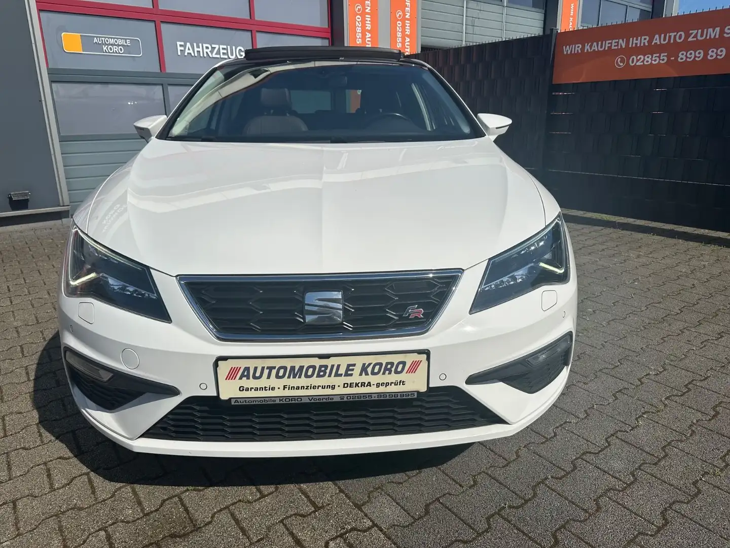 SEAT Leon FR/LED/Navi/Kamera/18Zoll/Panoramadach/ Weiß - 1
