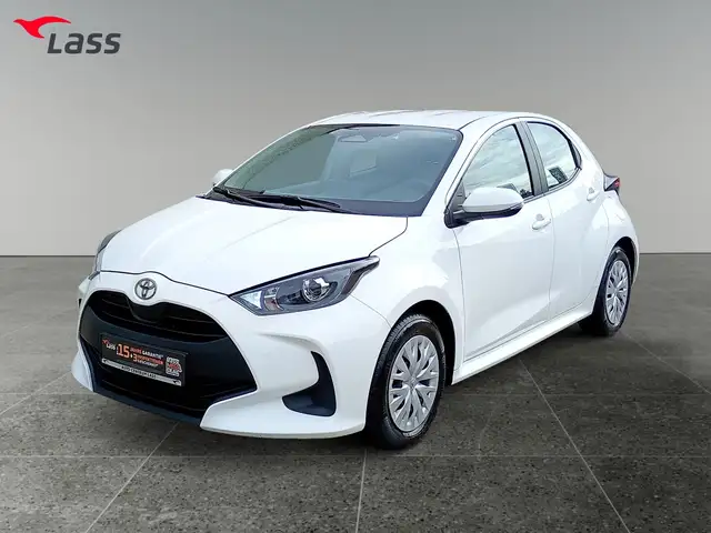 Toyota Yaris view 2