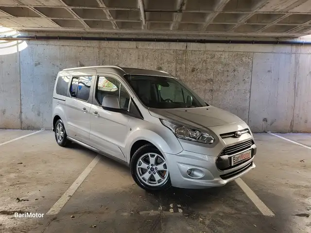 Ford Tourneo Connect 1.5 TDCi 120cv Titanium
