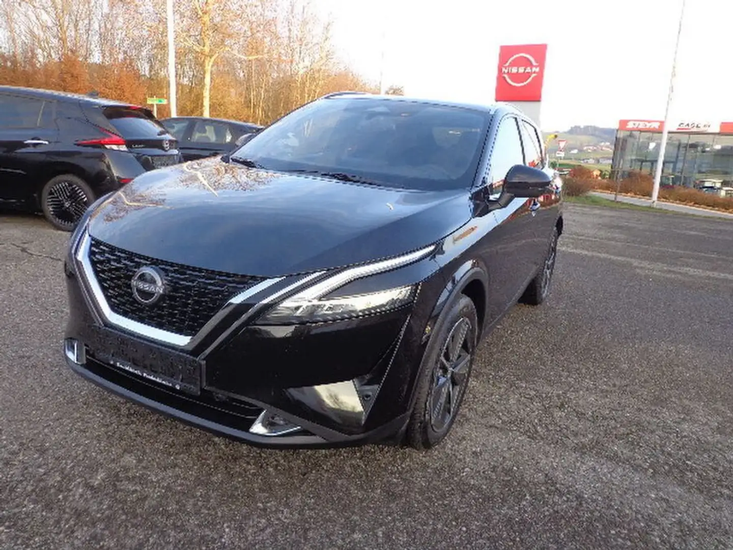 Nissan Qashqai 1,3 DIG-T MHEV Tekna  Aut. *LED, NAVI, PGD Schwarz - 1