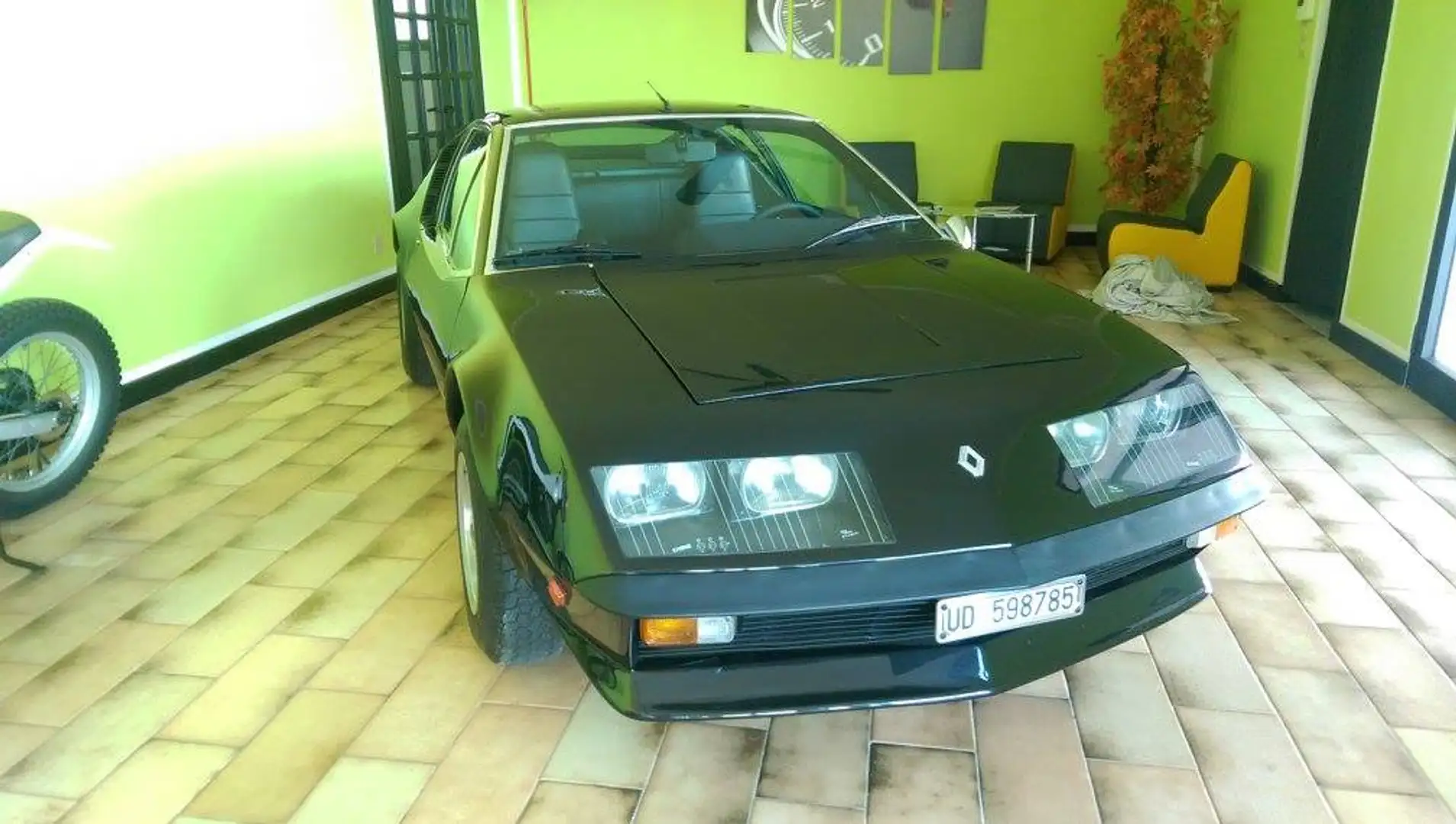 Renault Alpine A310 Negro - 1
