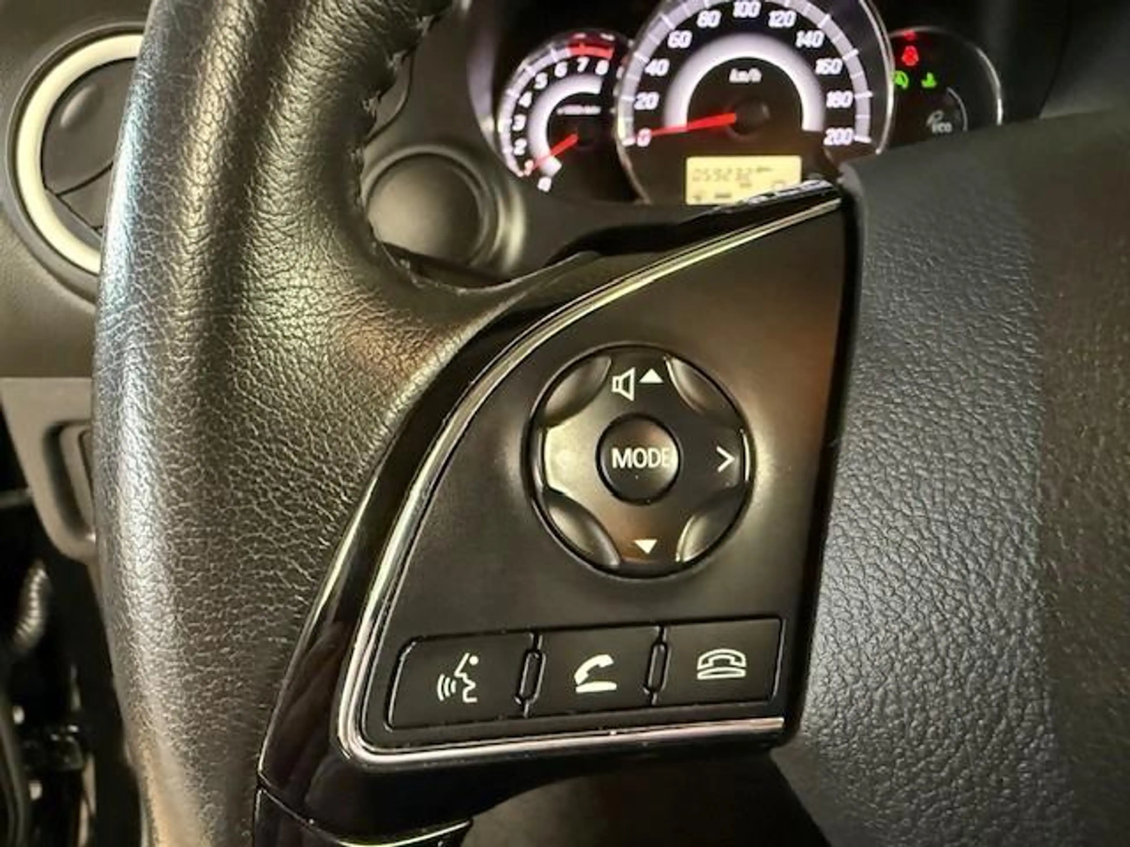 Mitsubishi Space Star 1.0 Active — photo 9