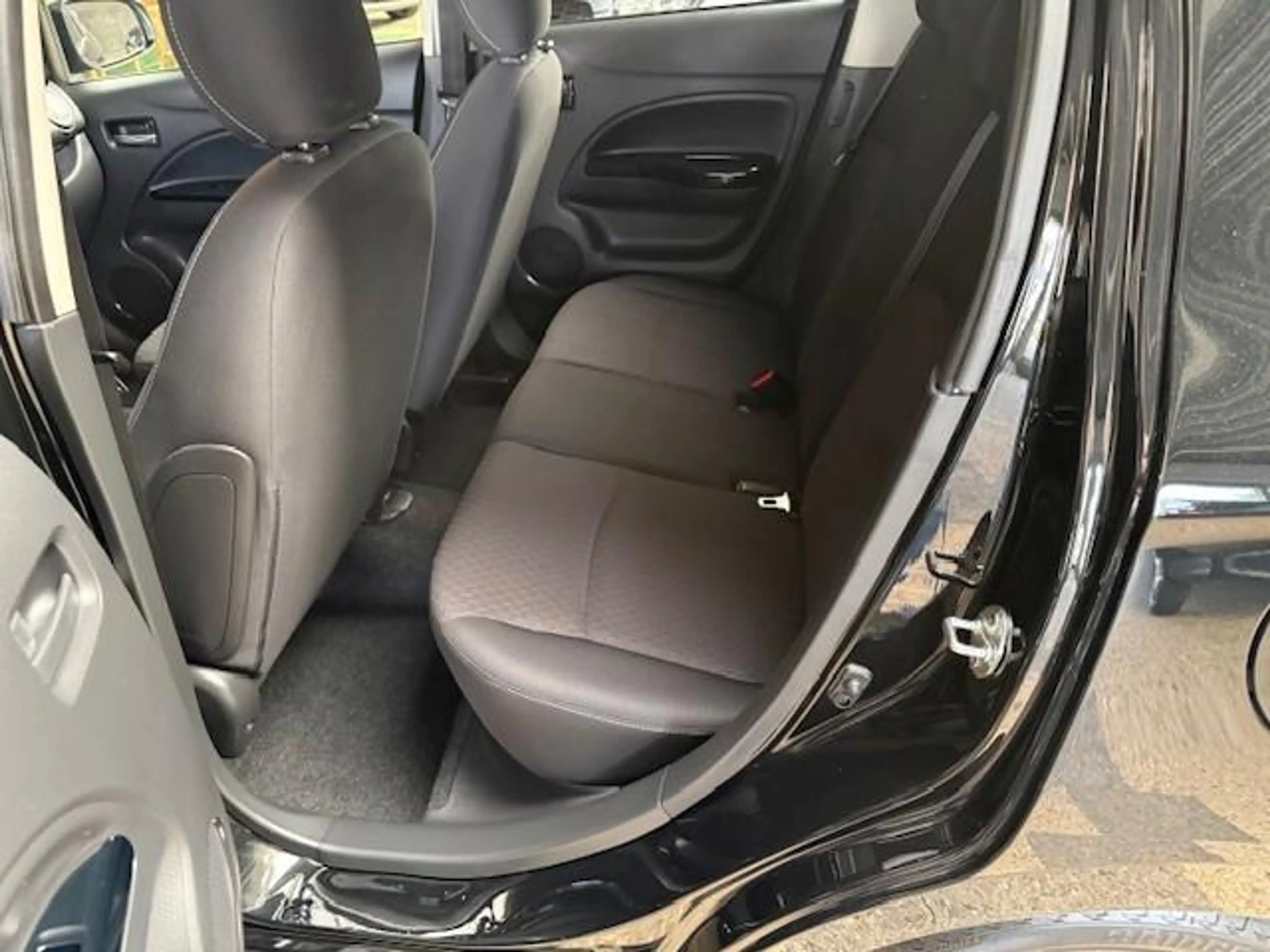 Mitsubishi Space Star 1.0 Active — photo 12