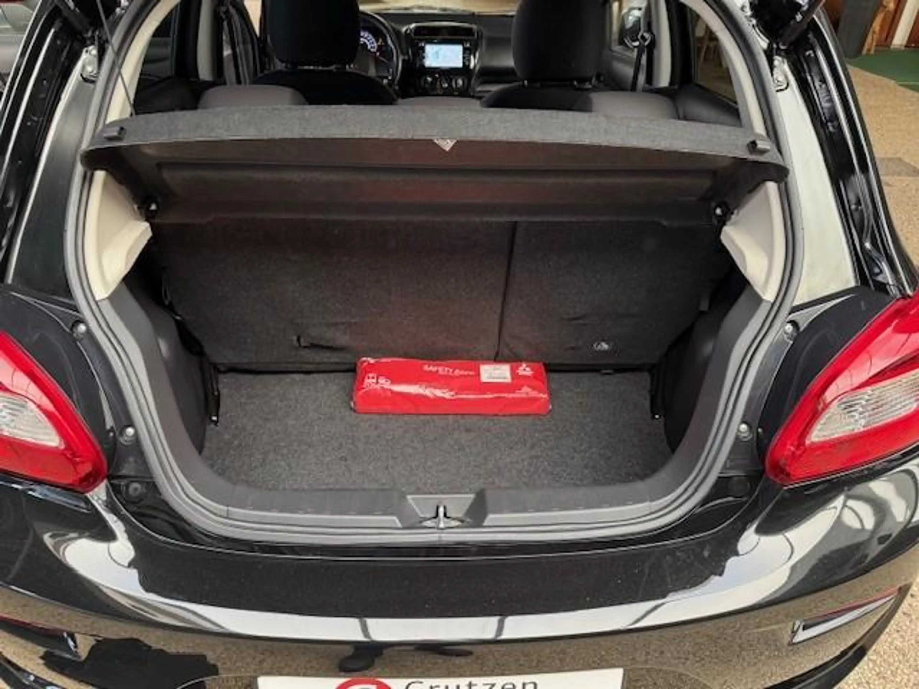 Mitsubishi Space Star 1.0 Active — photo 14