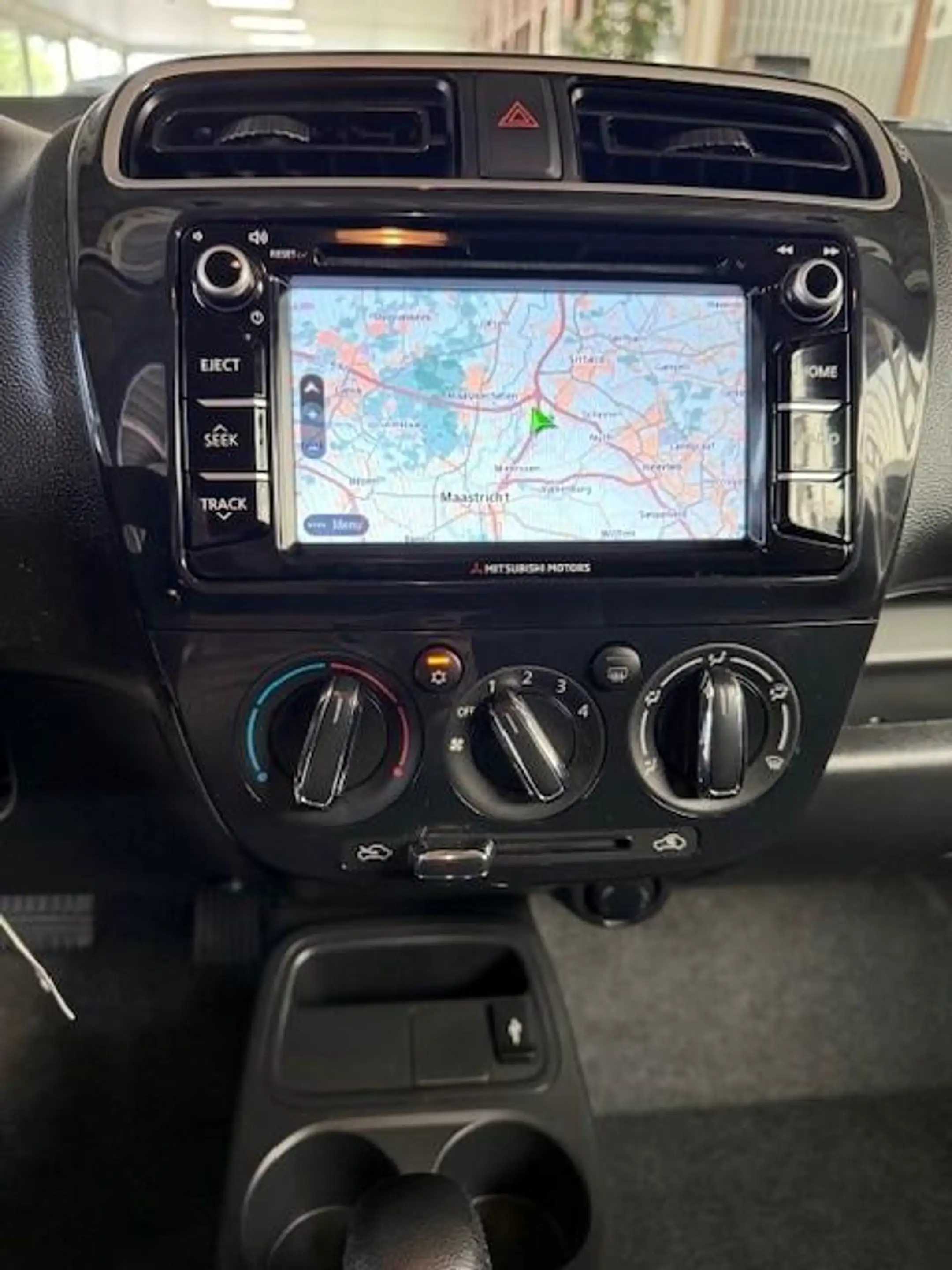 Mitsubishi Space Star 1.0 Active — photo 8