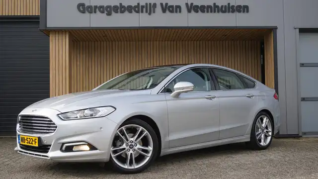 Ford Mondeo 1.5 160pk Titanium Pano.Dak Keyless Navi 19inch LM