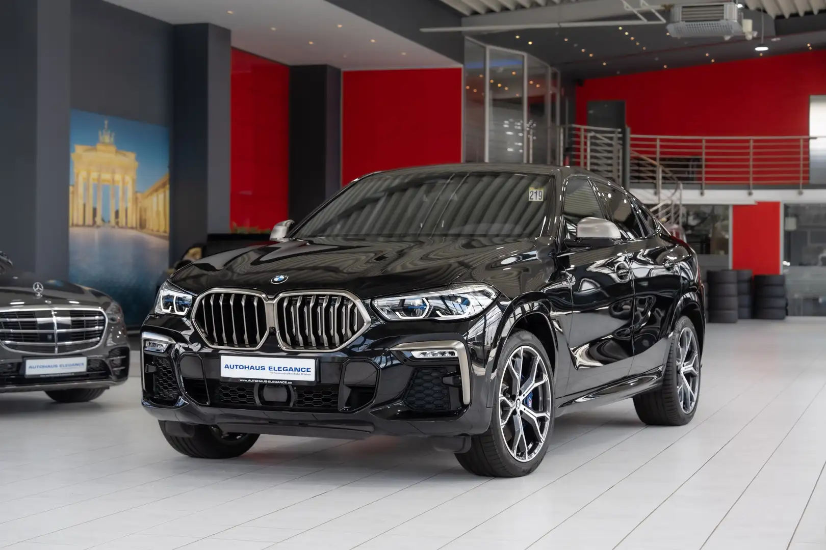 BMW X6 M 50 i*CARBON*VERNASCA*AERODYNAMIK*PANO*LASER* Negru - 1