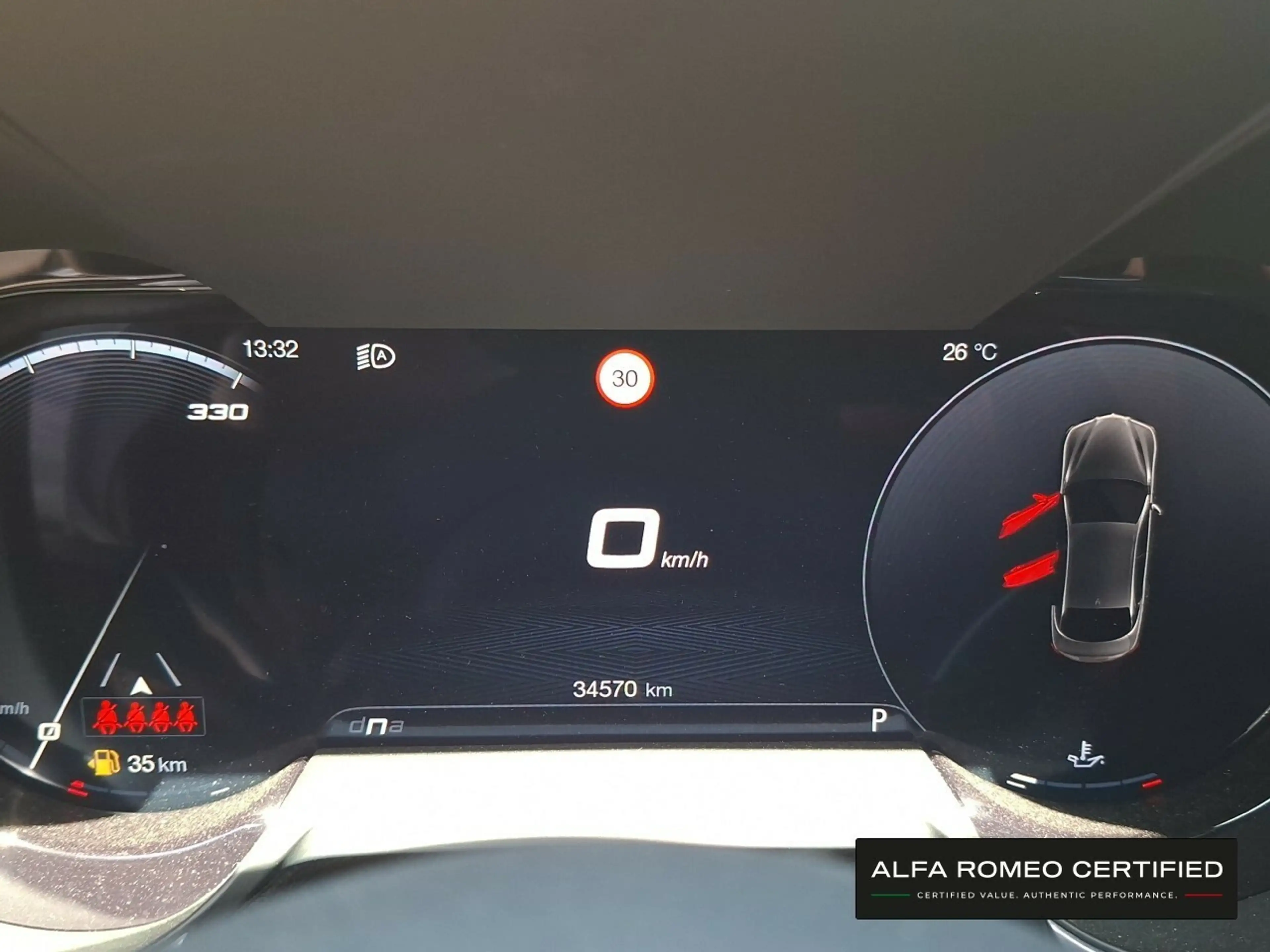 Alfa Romeo Giulia Quadrifoglio MY24 2.9 V6 Bi-Turbo AT8 — photo 10