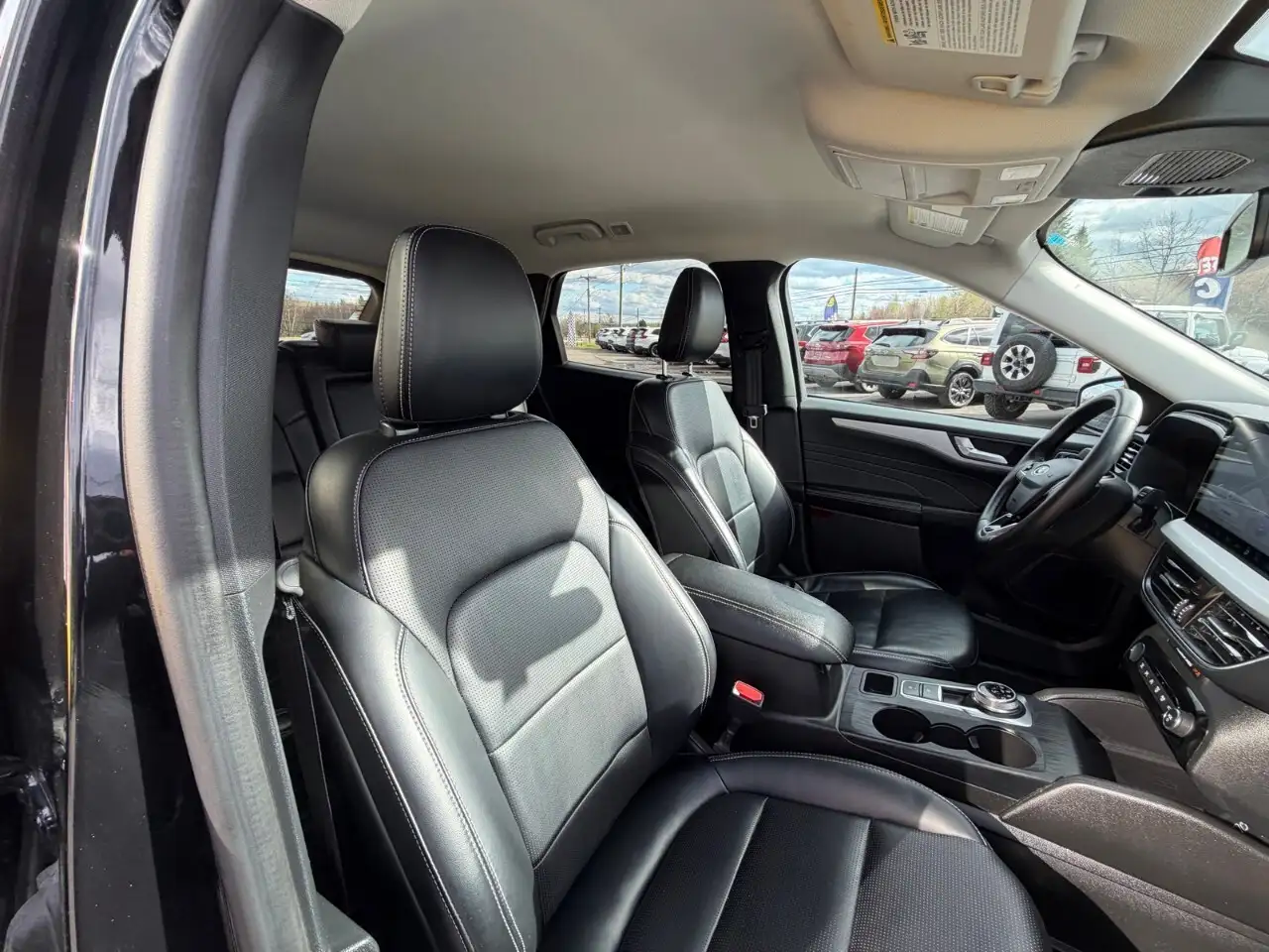 Ford Escape снимка Ford Escape