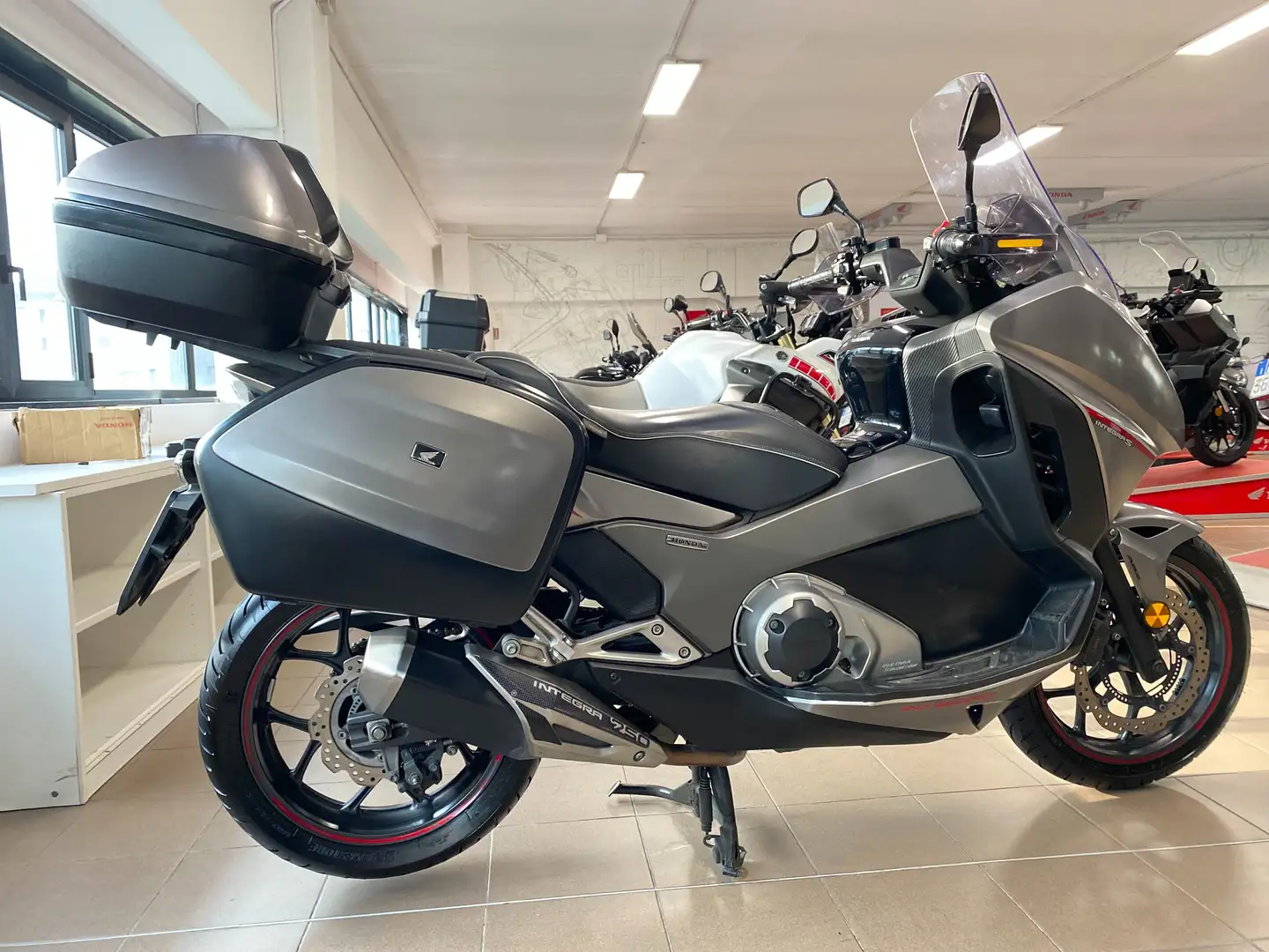 Honda Integra 750 DCT Sport Grigio - 2