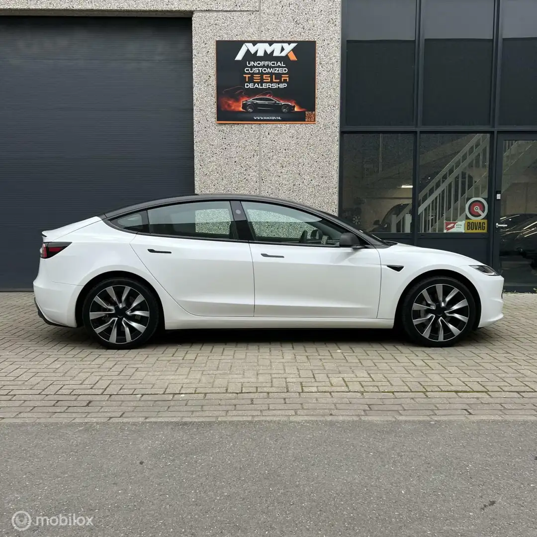 Tesla Model 3 Standard Range Zwart - 2