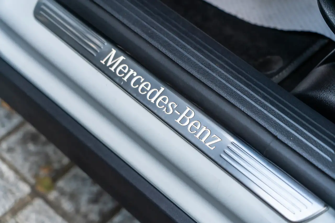 Mercedes-Benz GLB снимка Mercedes-Benz GLB