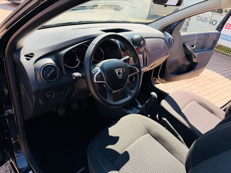 Dacia Sandero aus 1 Hand + Navi + Klima+PDC — photo 20