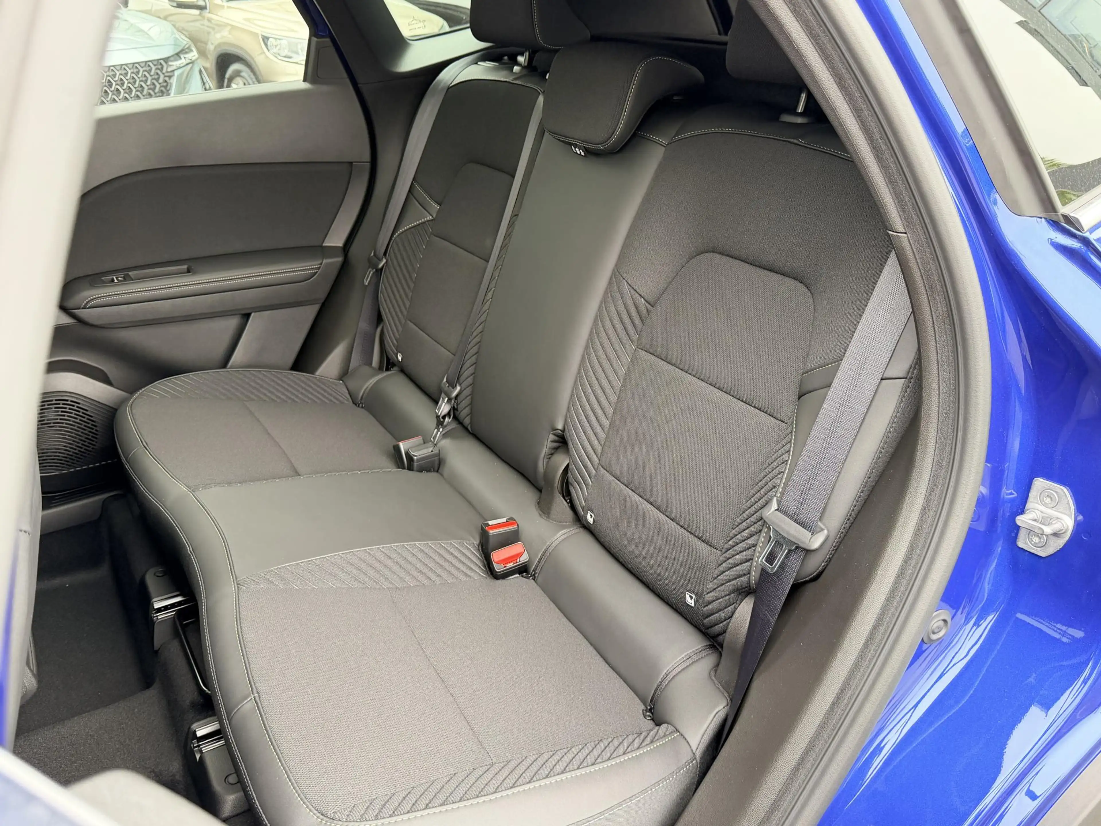 Renault Symbioz 1.8 E-Tech full hybrid 160 iconic | Direct uit voo — photo 6