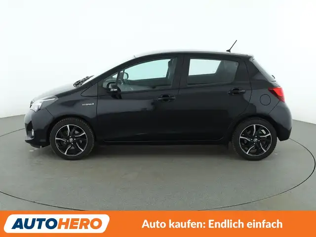 Toyota Yaris view 3