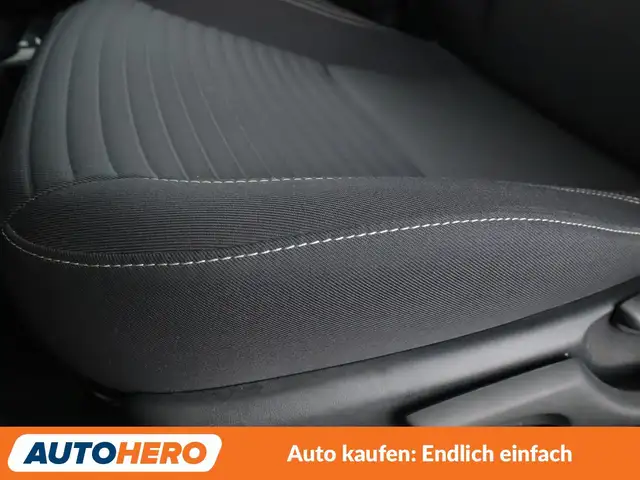 Toyota Yaris view 28