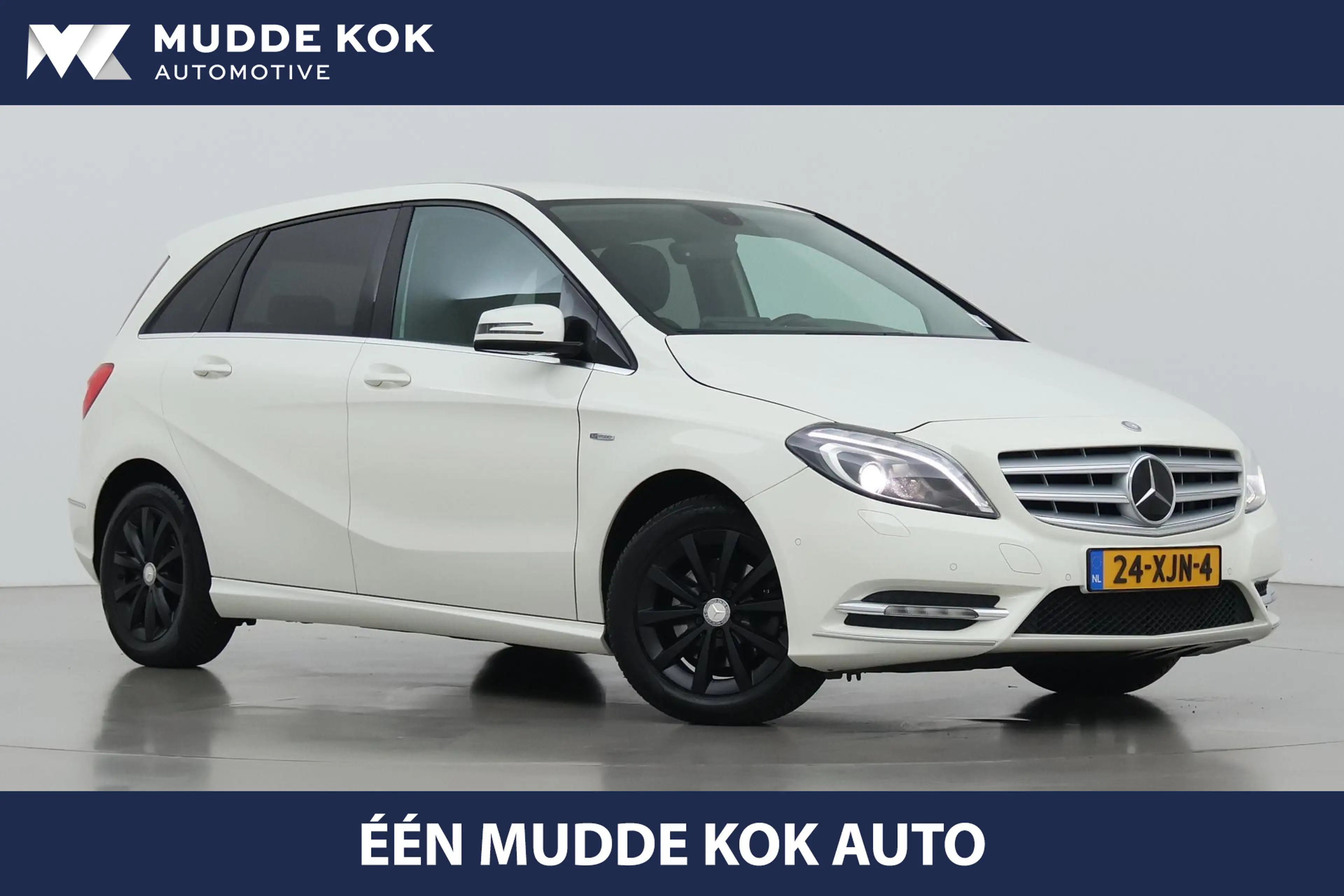 Mercedes-Benz B 200 Ambition | Trekhaak | Bi-Xenon | Parkeersensoren |