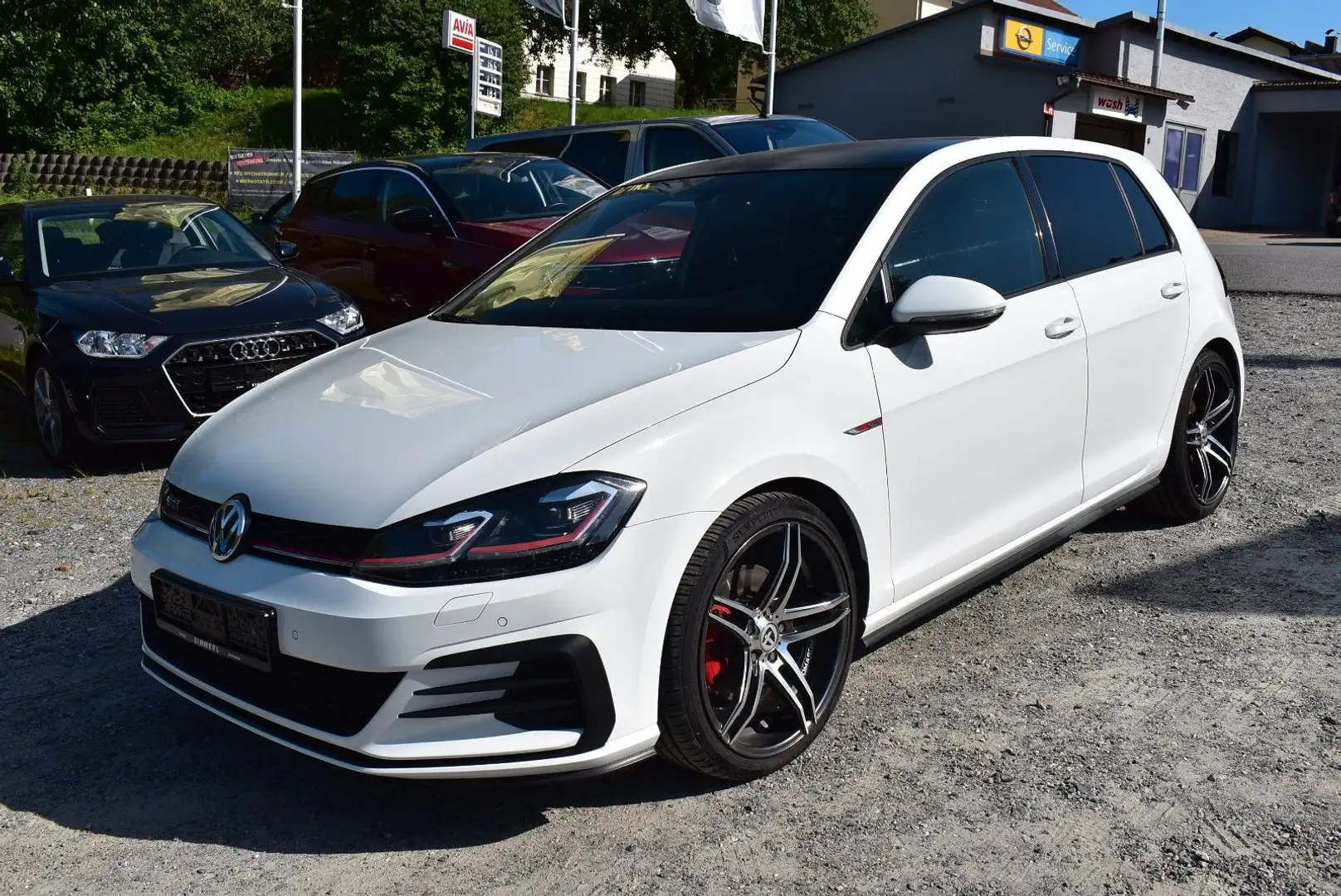 Volkswagen Golf VII Lim. GTI "NAVI/LED/SHZ/ACC/PDC" - 1