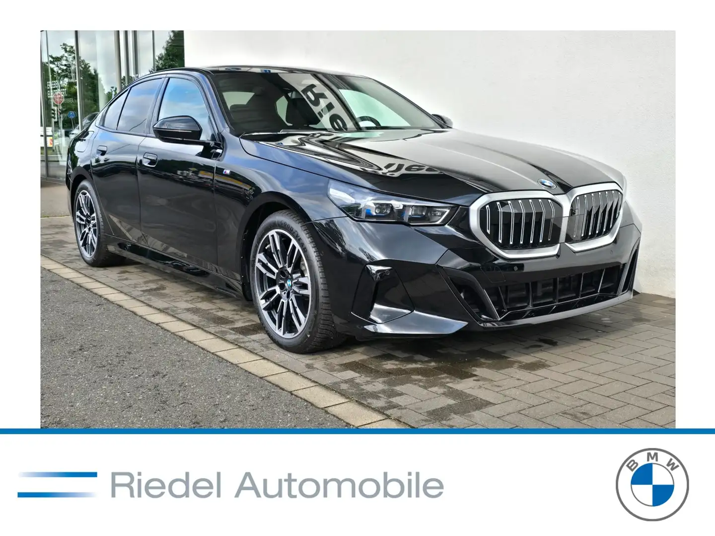 BMW 520 i M Sportpaket*Komfortsitze*Standhzg*AHK*h/k* Noir - 1