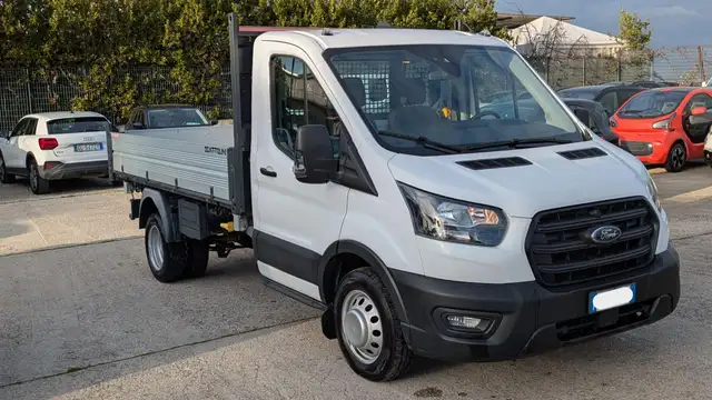 Ford Transit view 4