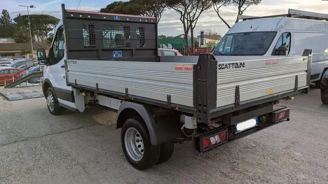 Ford Transit view 7