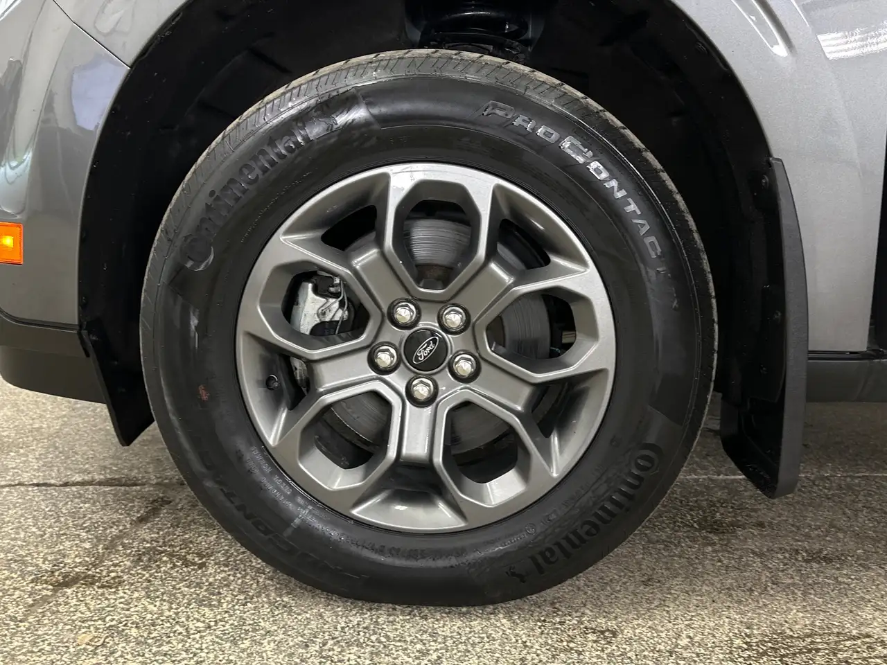 Ford Maverick снимка Ford Maverick