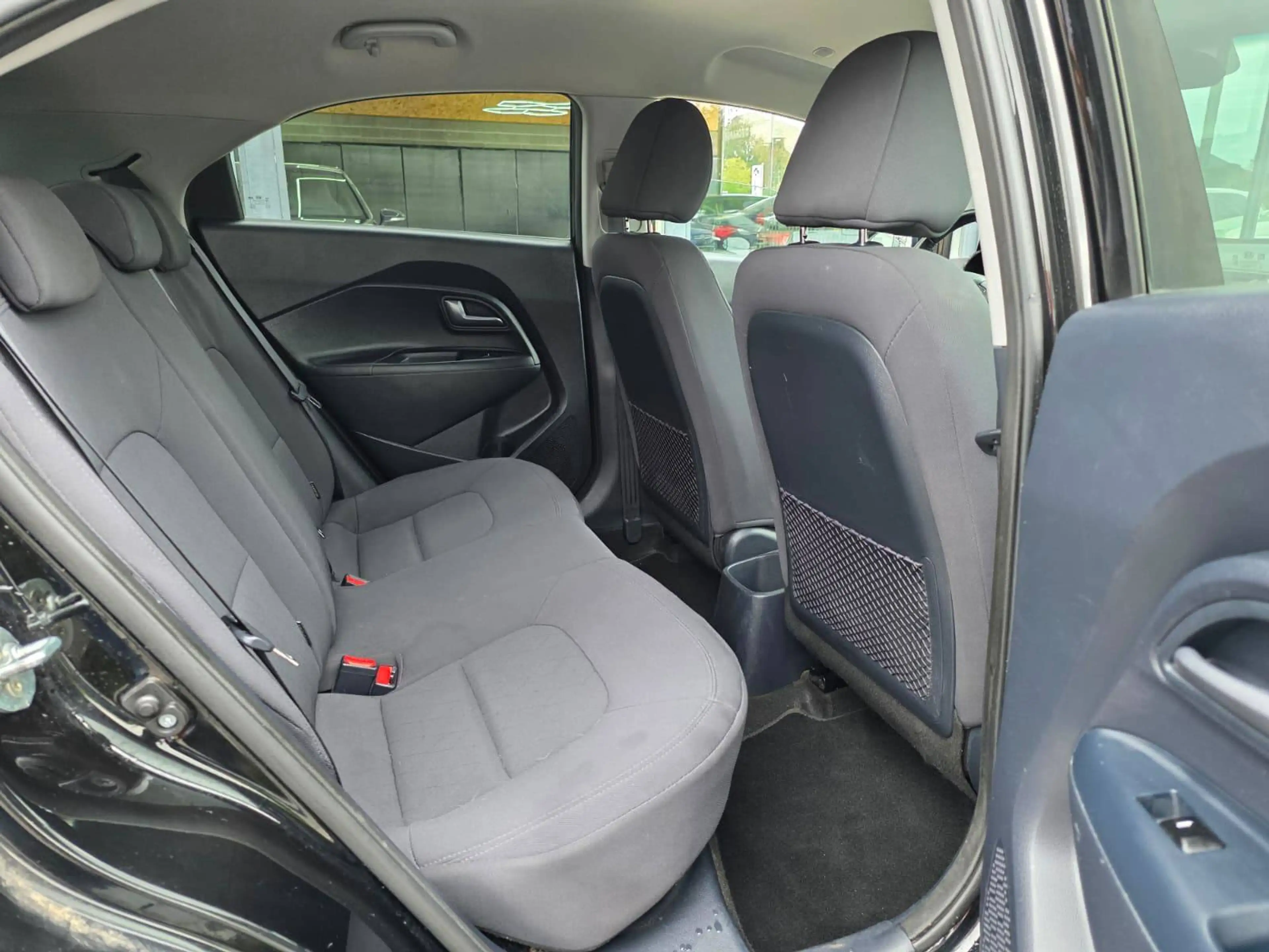 Kia Rio 🟢1.2 ESSENCE 84CV - GPS - CAMERA - CAPTEURS — photo 14