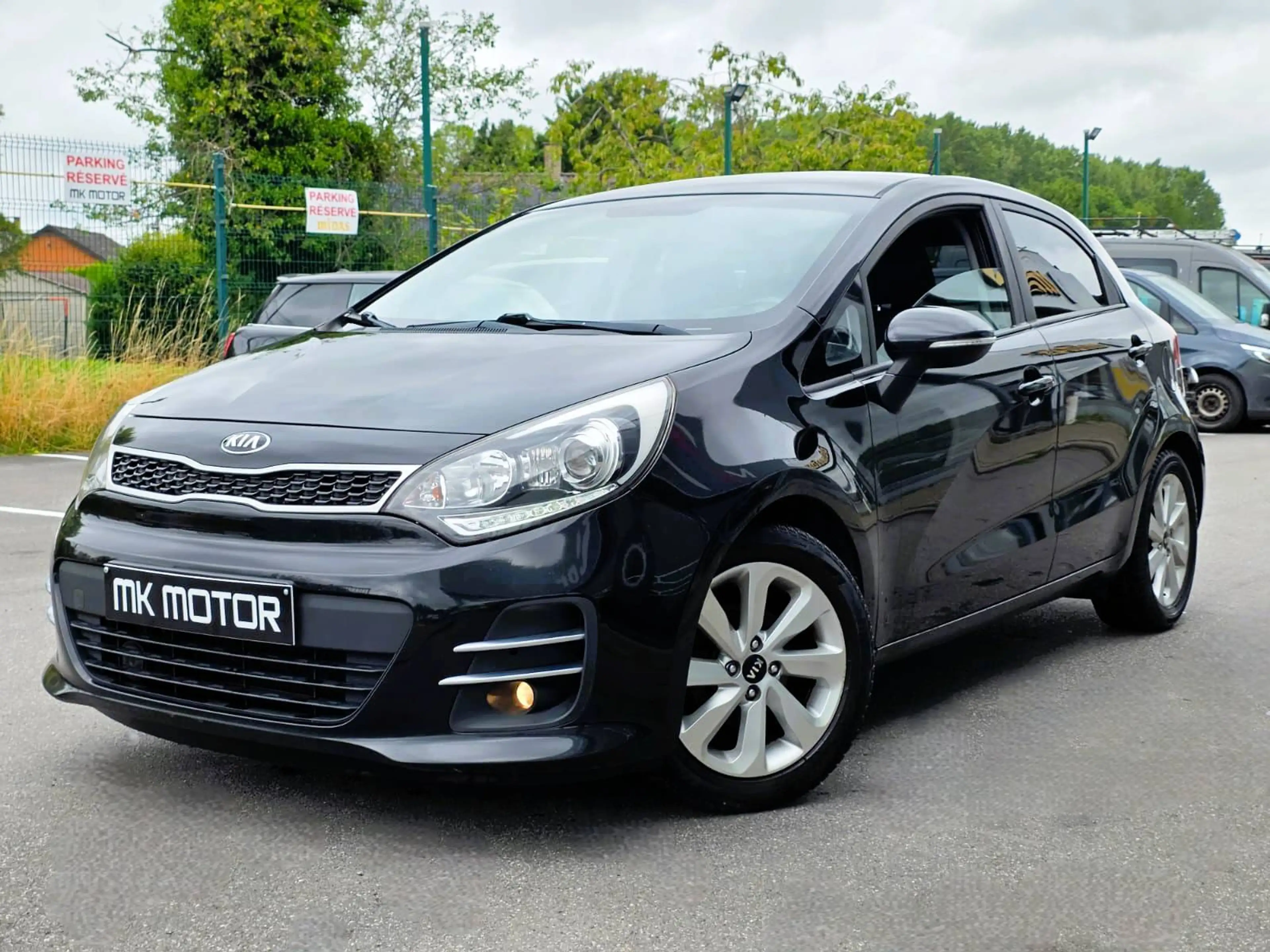 Kia Rio 🟢1.2 ESSENCE 84CV - GPS - CAMERA - CAPTEURS